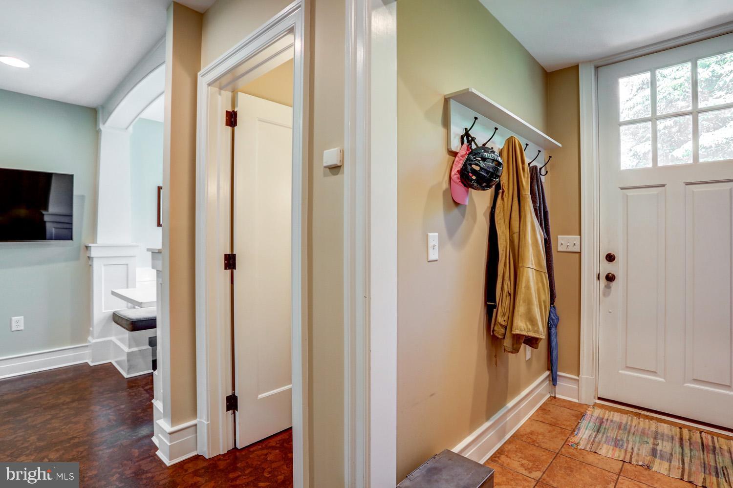 SCHOOL LANE HILLS - Residential
