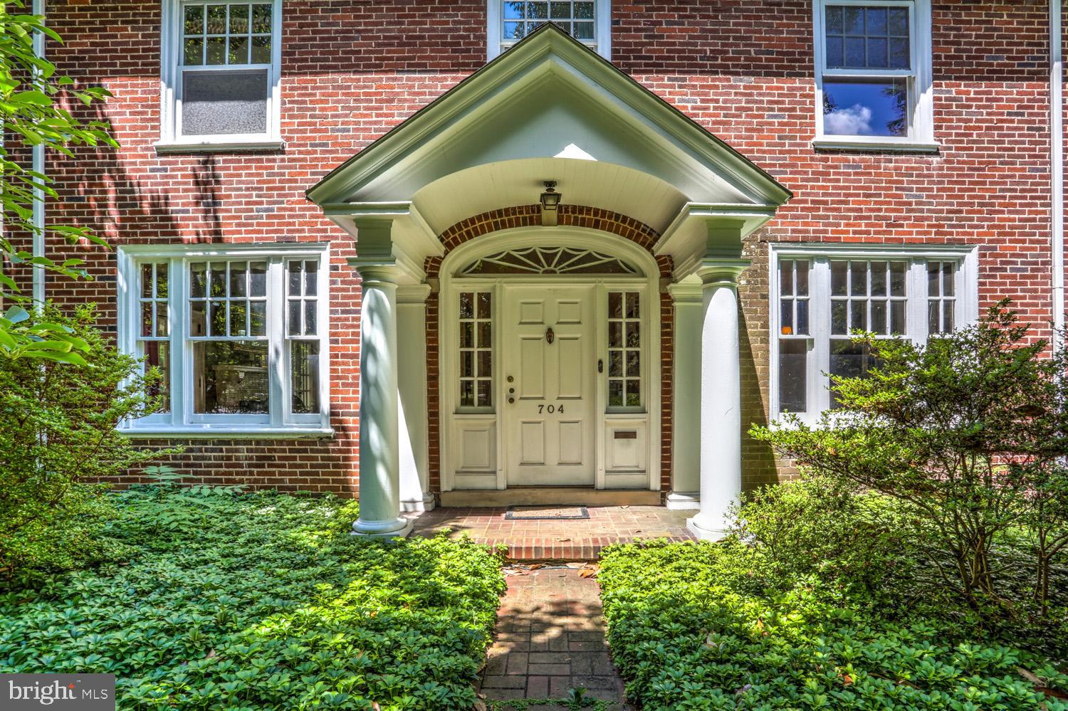 SCHOOL LANE HILLS - Residential