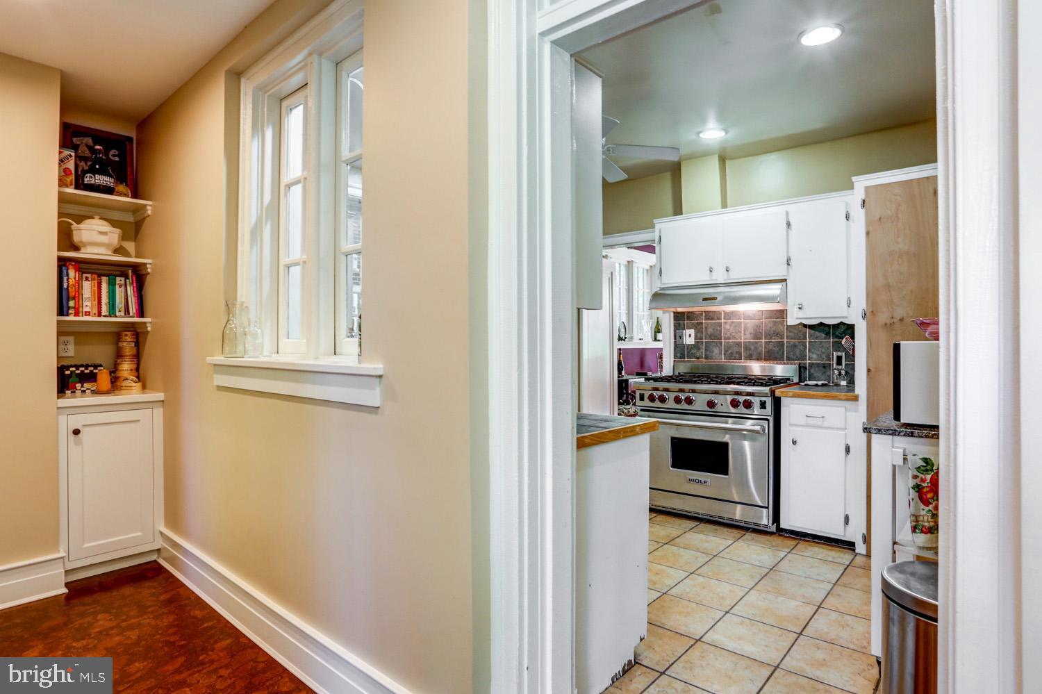 SCHOOL LANE HILLS - Residential