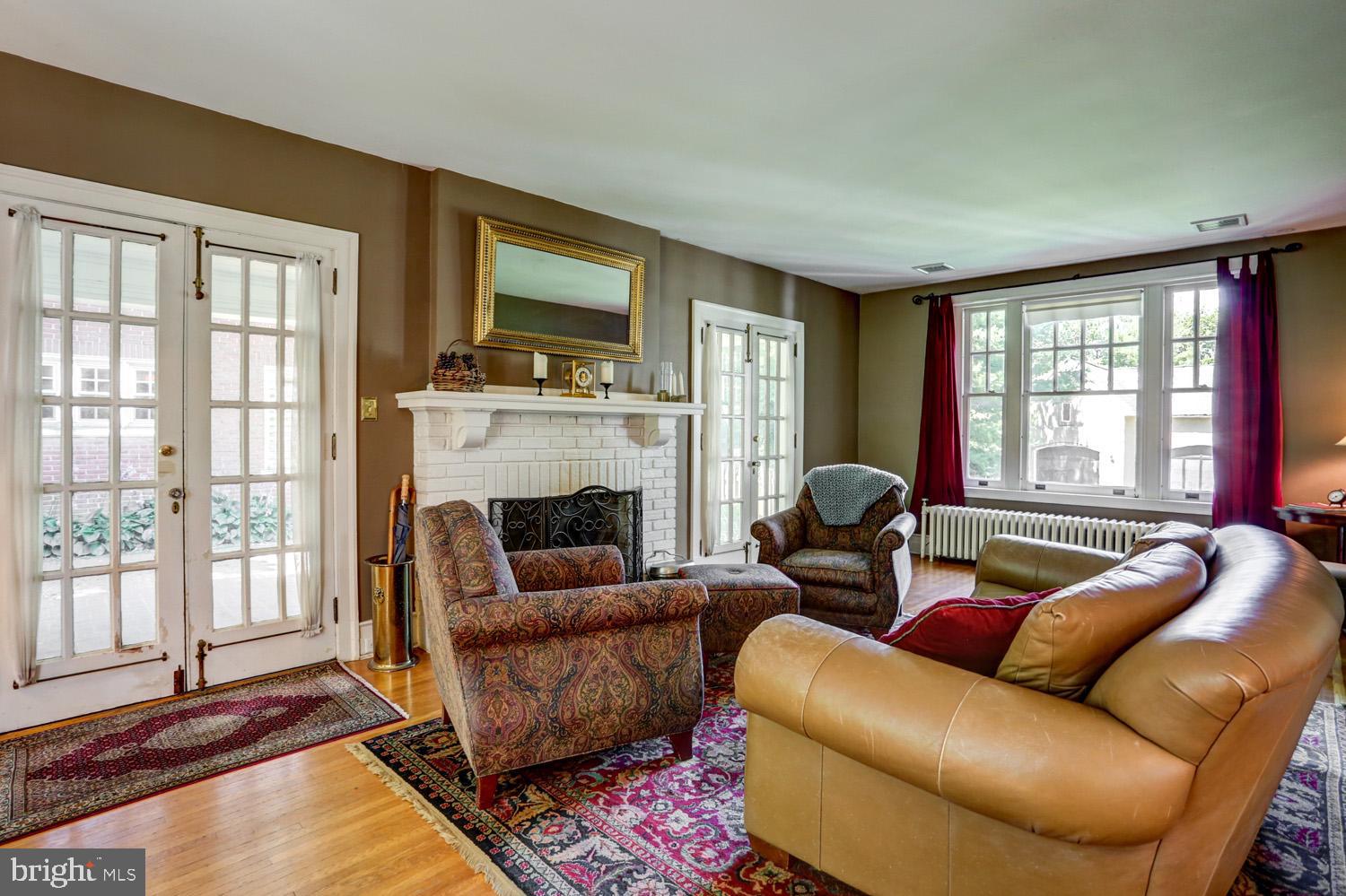 SCHOOL LANE HILLS - Residential