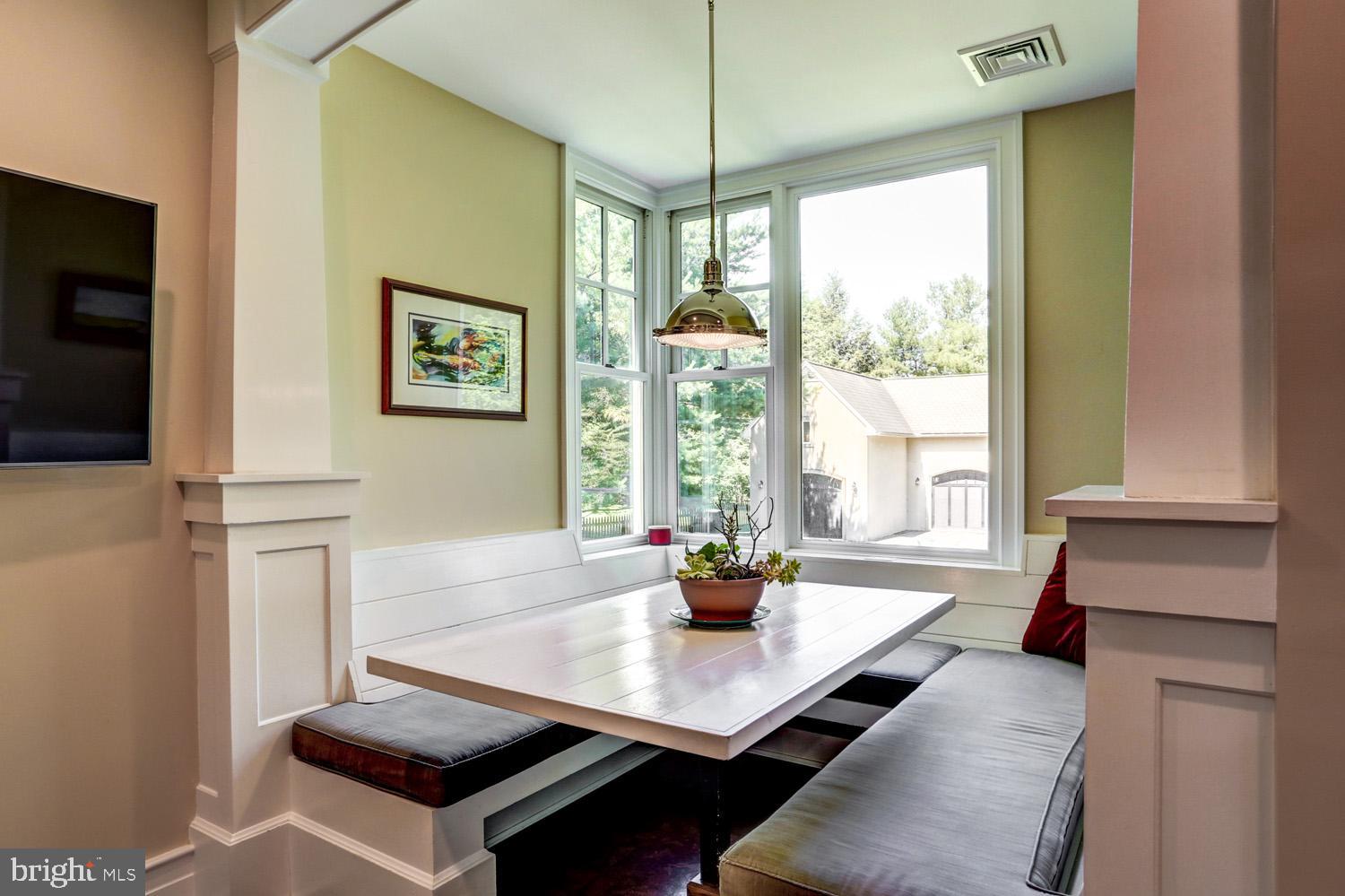 SCHOOL LANE HILLS - Residential