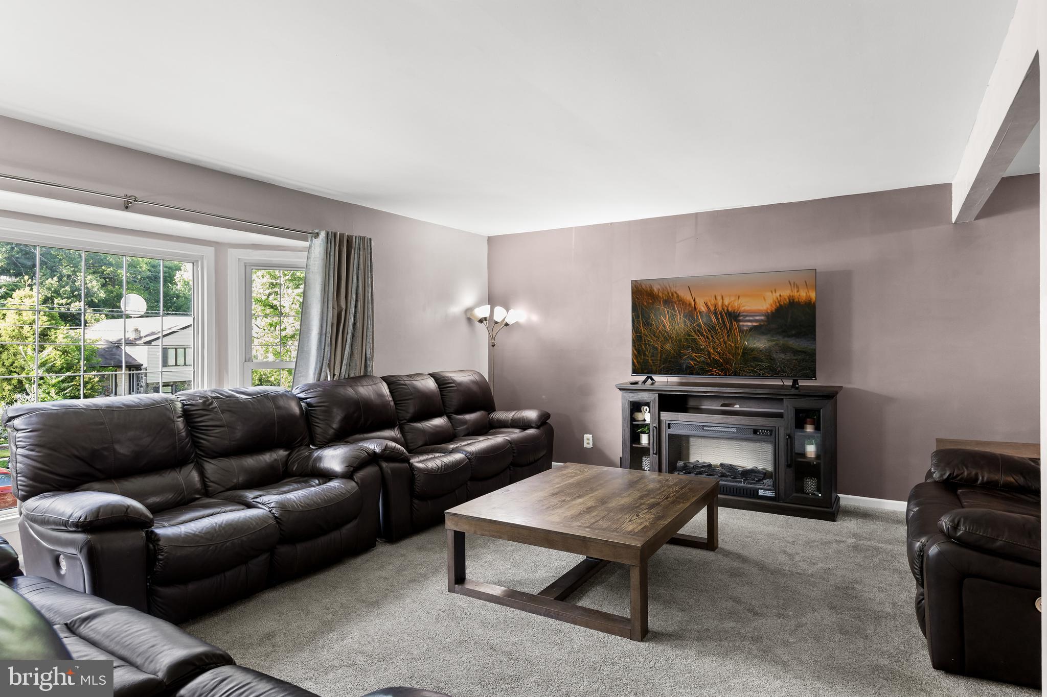 318 HIALEAH DRIVE