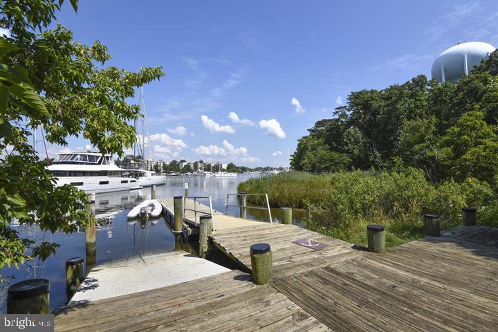 MARINERS POINT - Residential