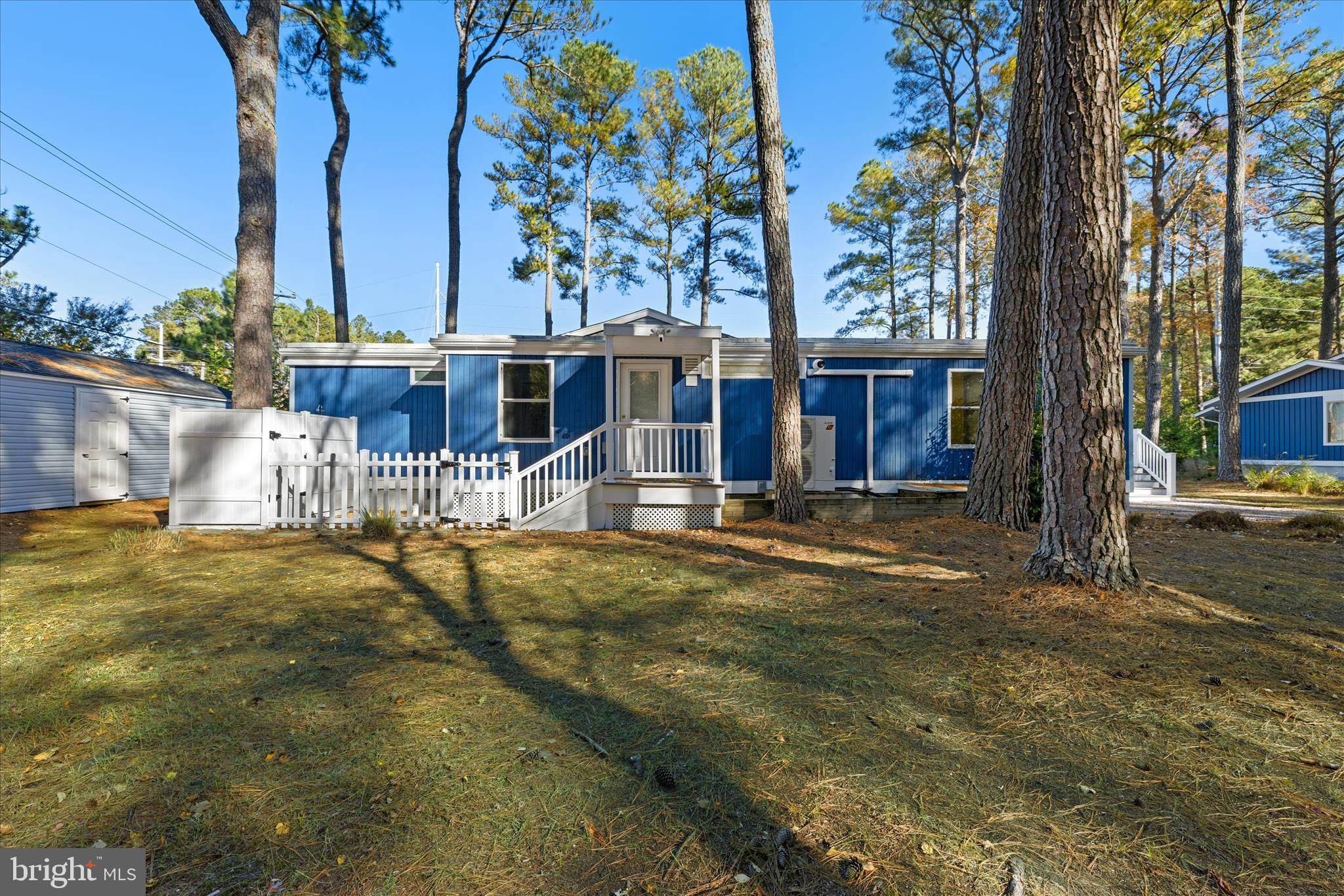 MIDDLESEX BEACH - Residential