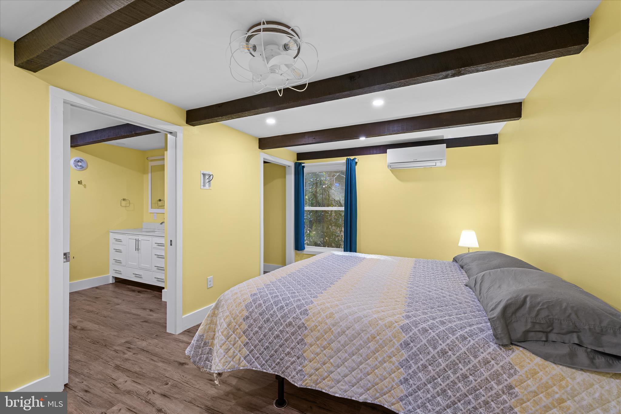 MIDDLESEX BEACH - Residential