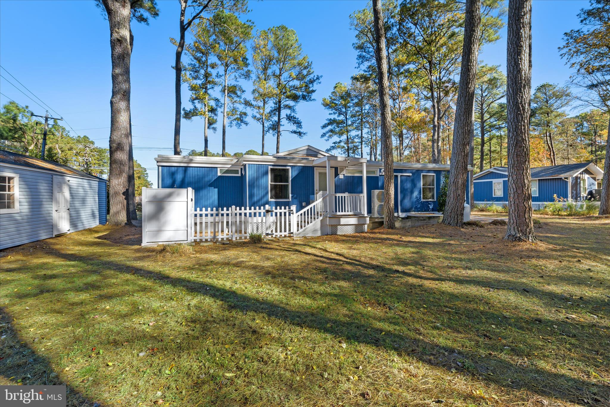 MIDDLESEX BEACH - Residential