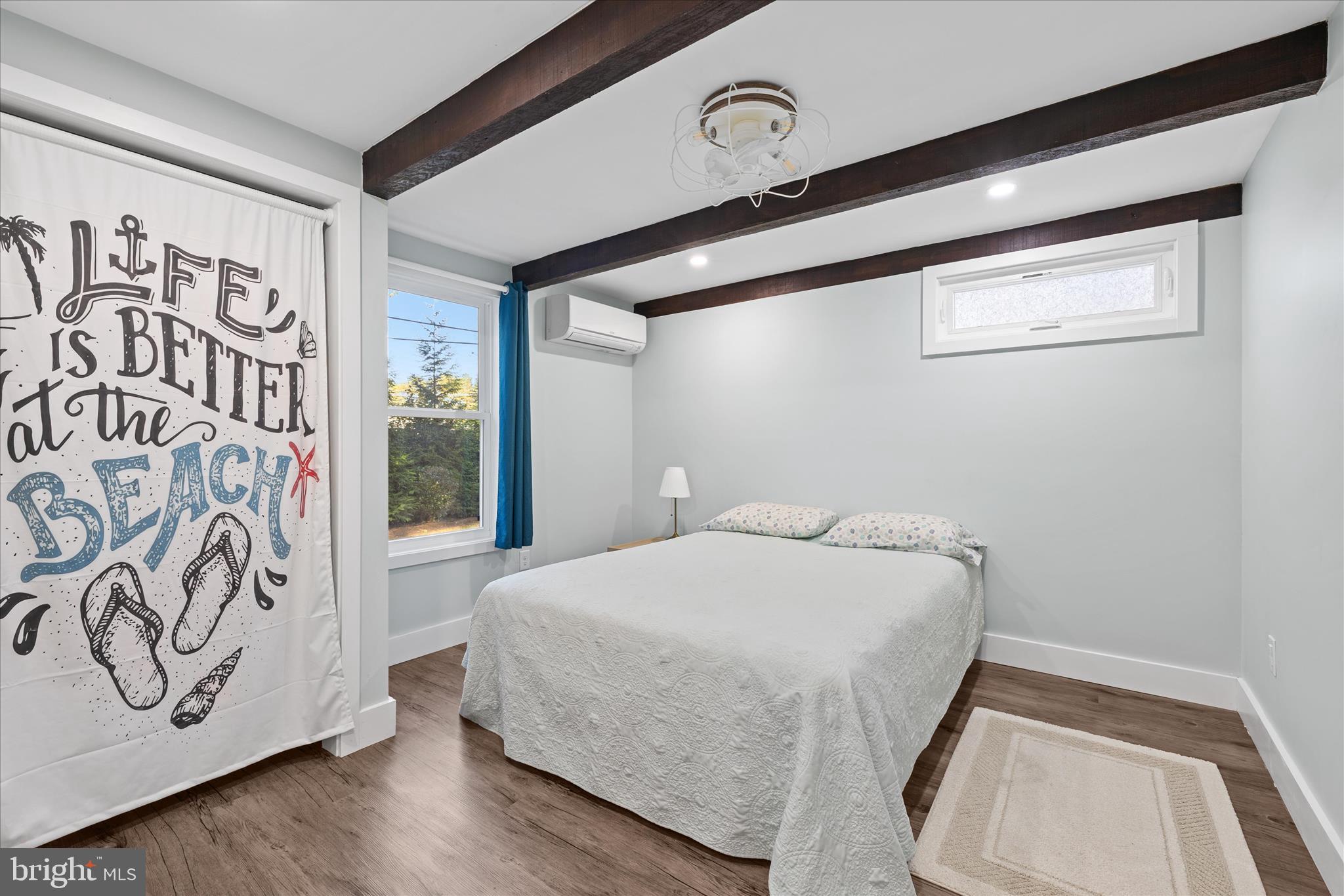 MIDDLESEX BEACH - Residential