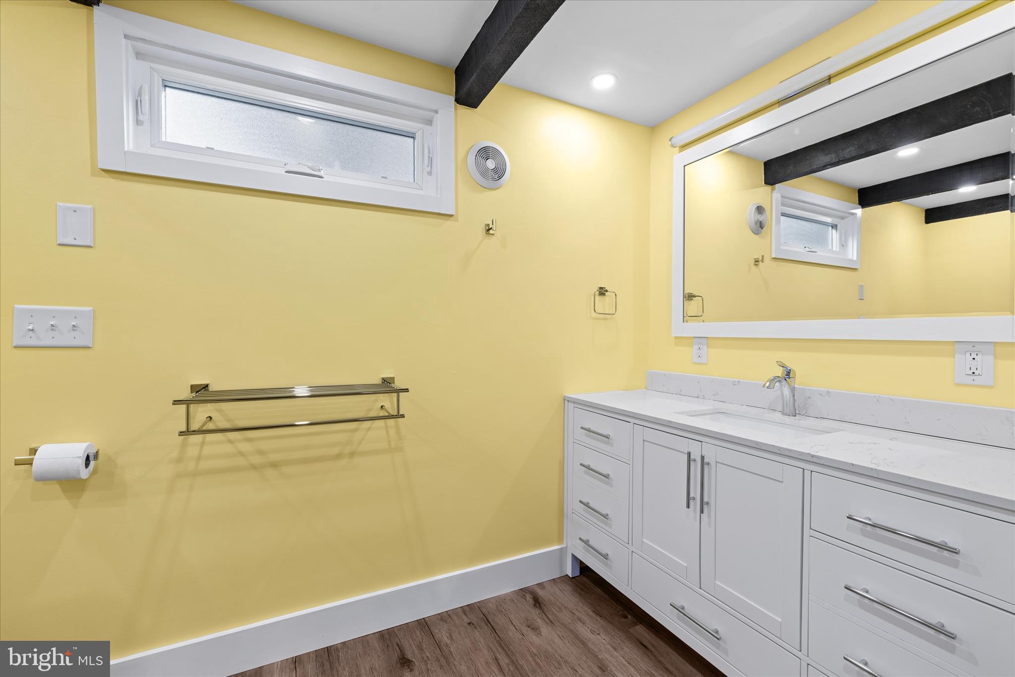 MIDDLESEX BEACH - Residential