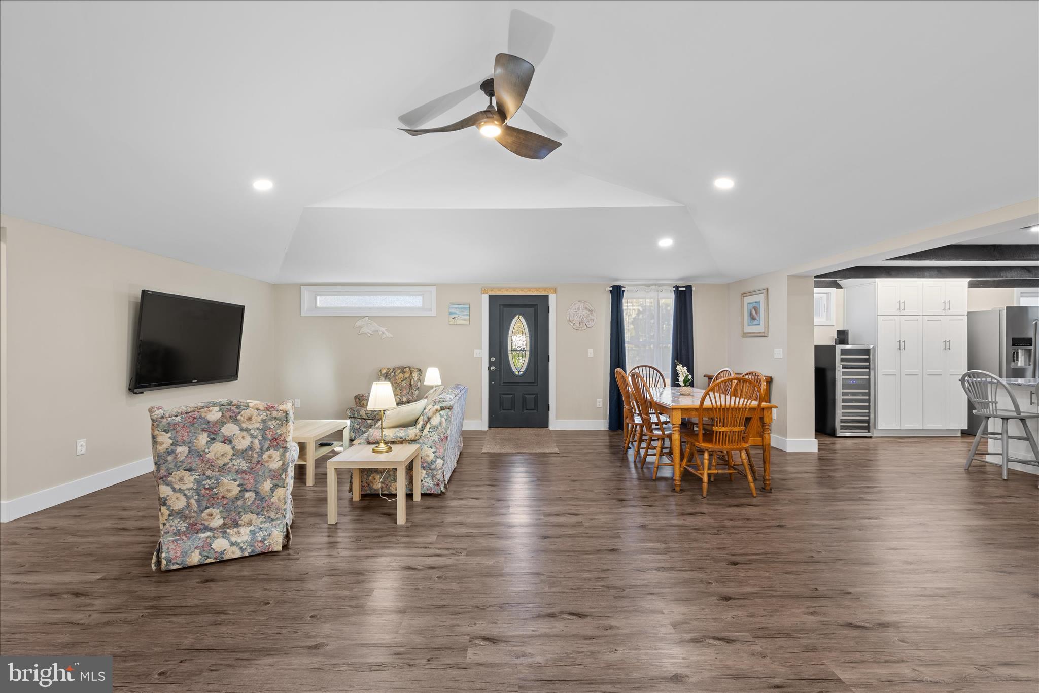 MIDDLESEX BEACH - Residential