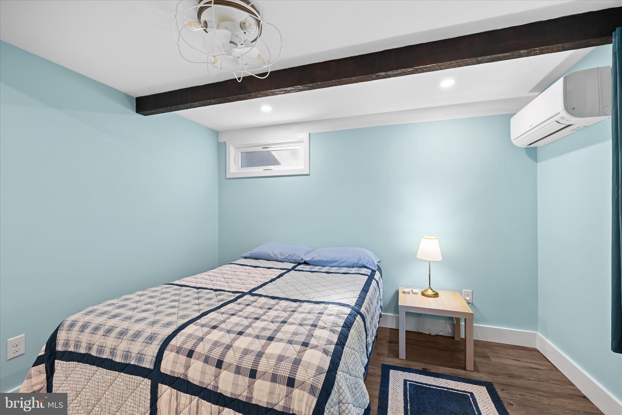 MIDDLESEX BEACH - Residential