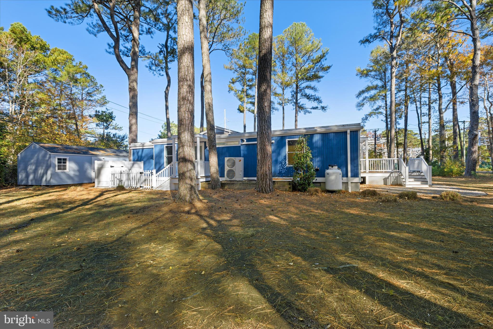 MIDDLESEX BEACH - Residential