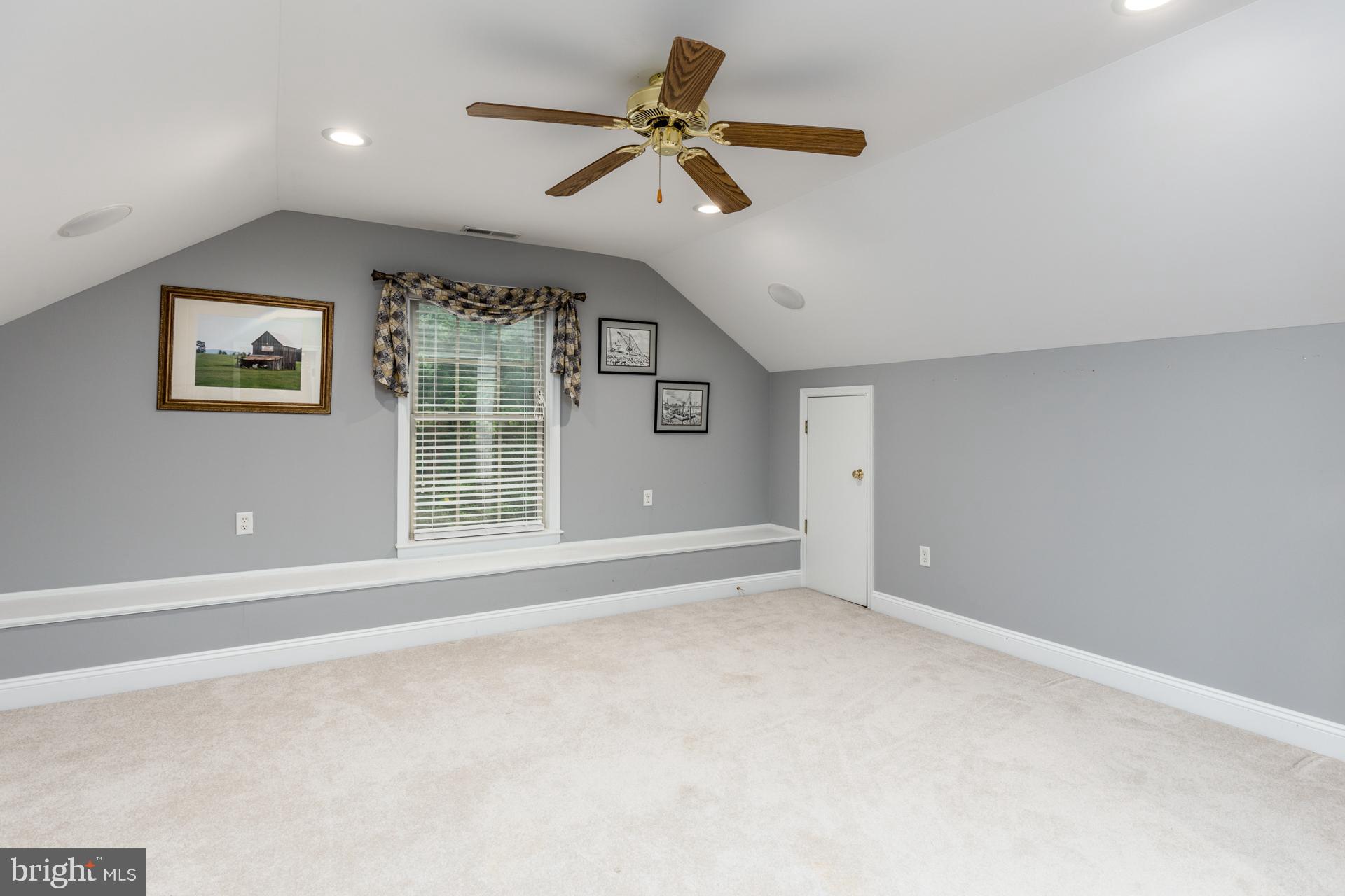 BRICKSHIRE - Residential