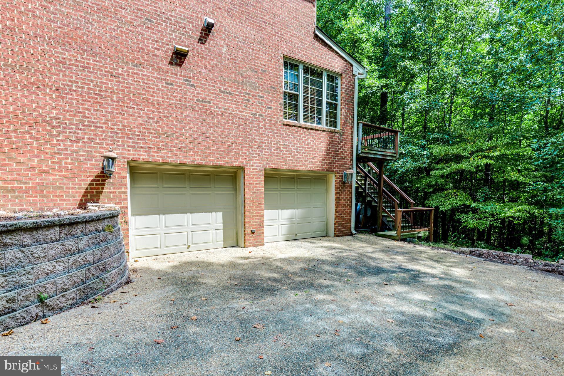 BRICKSHIRE - Residential