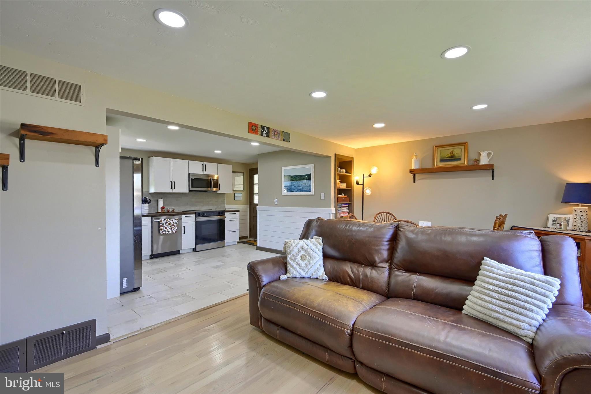 2740 CLEARBROOK BOULEVARD