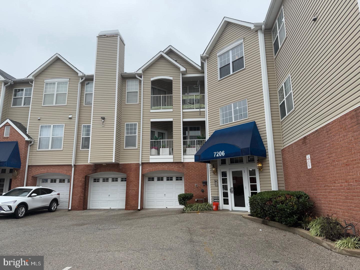 7206 BOGLEY ROAD 202