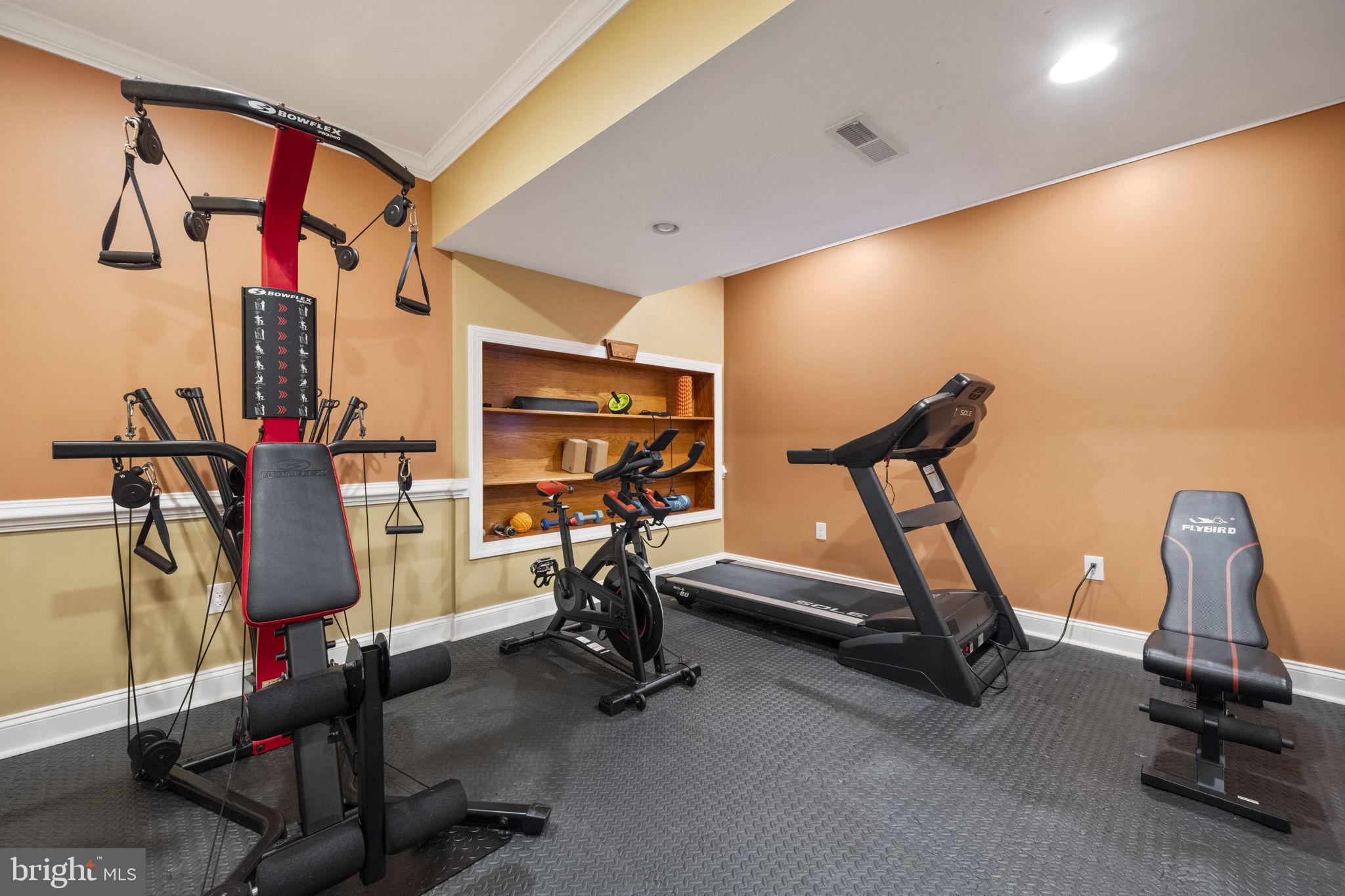 HEATHER KNOLLS - Residential