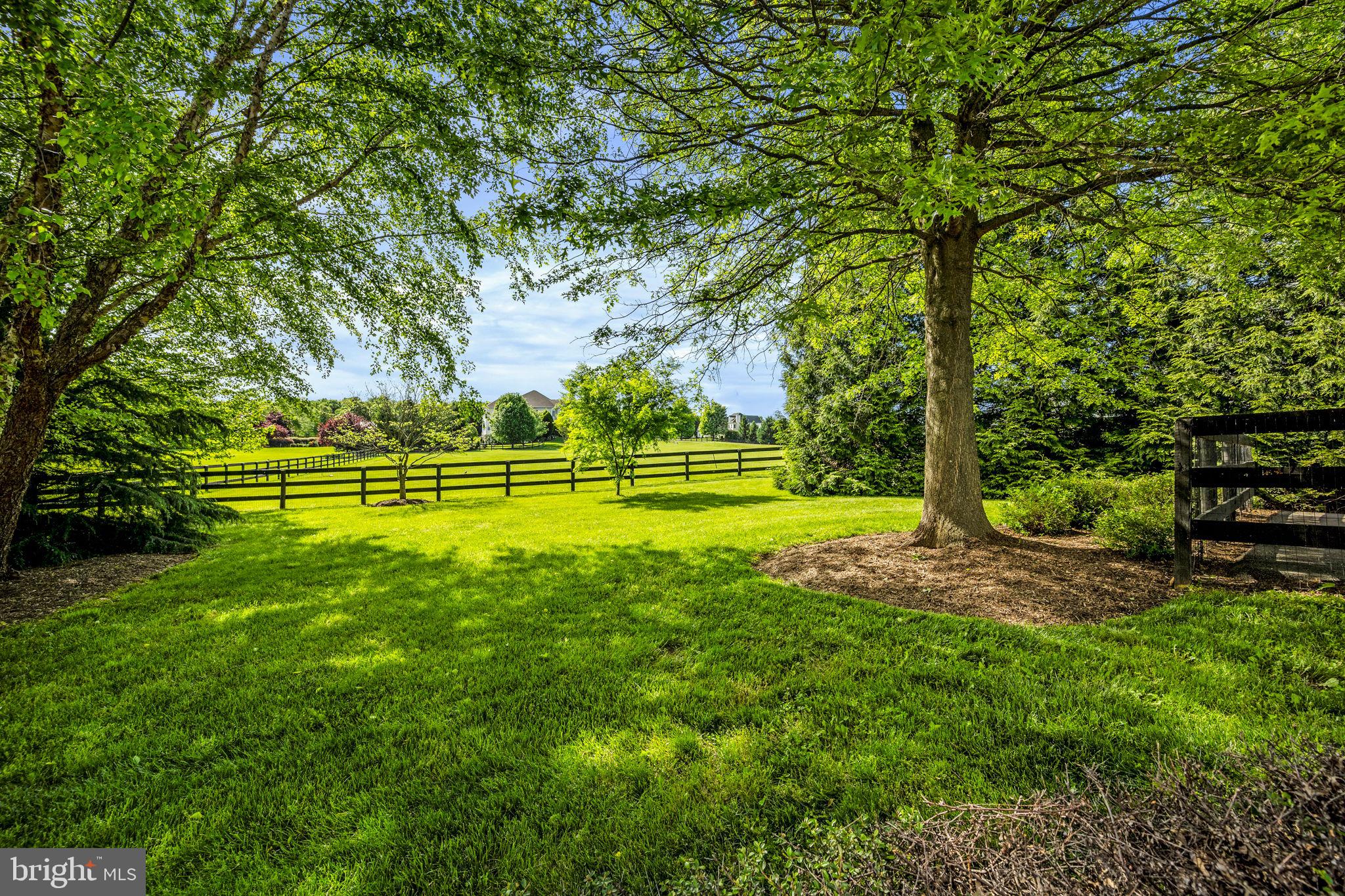 HEATHER KNOLLS - Residential
