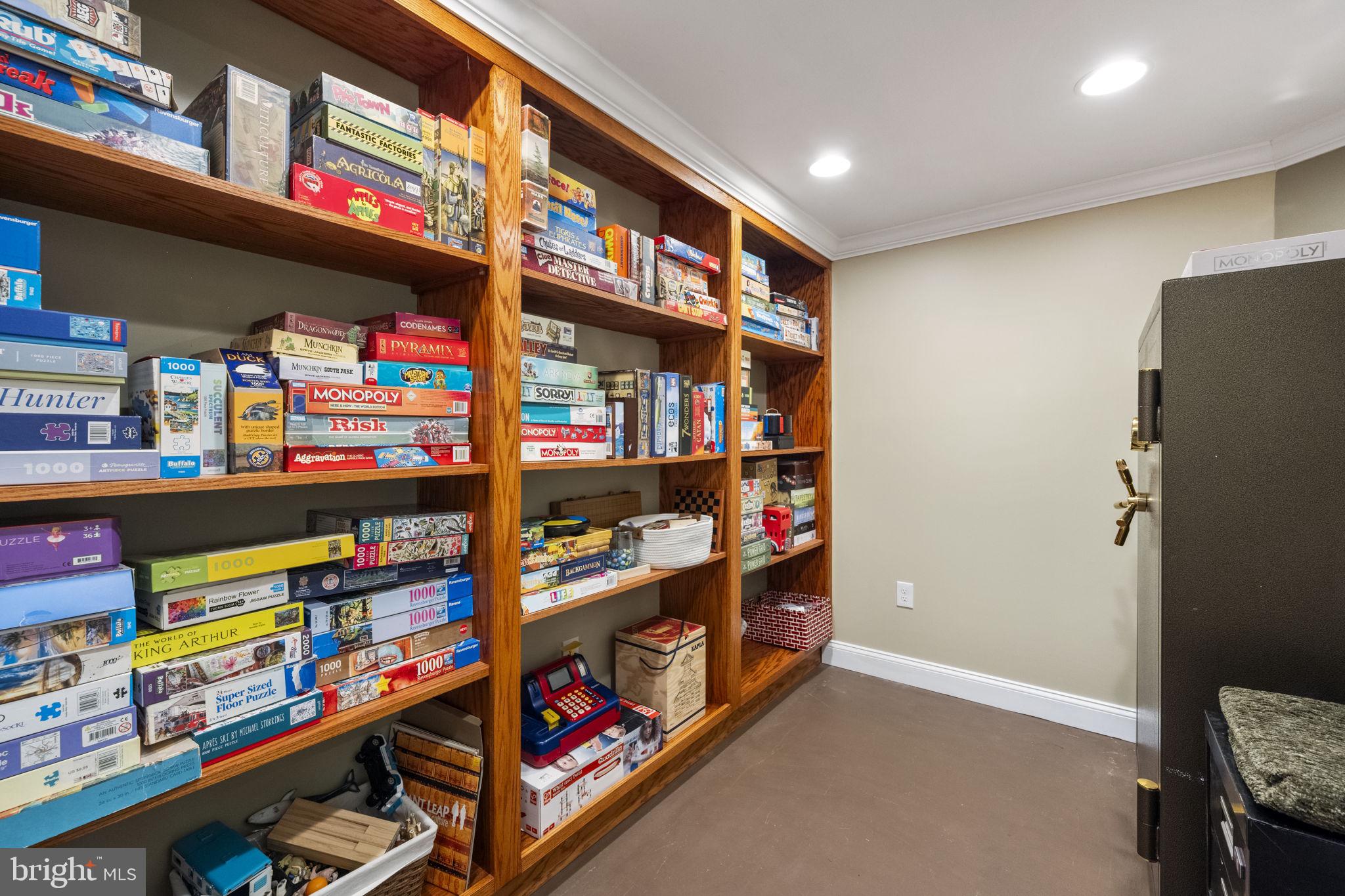 HEATHER KNOLLS - Residential