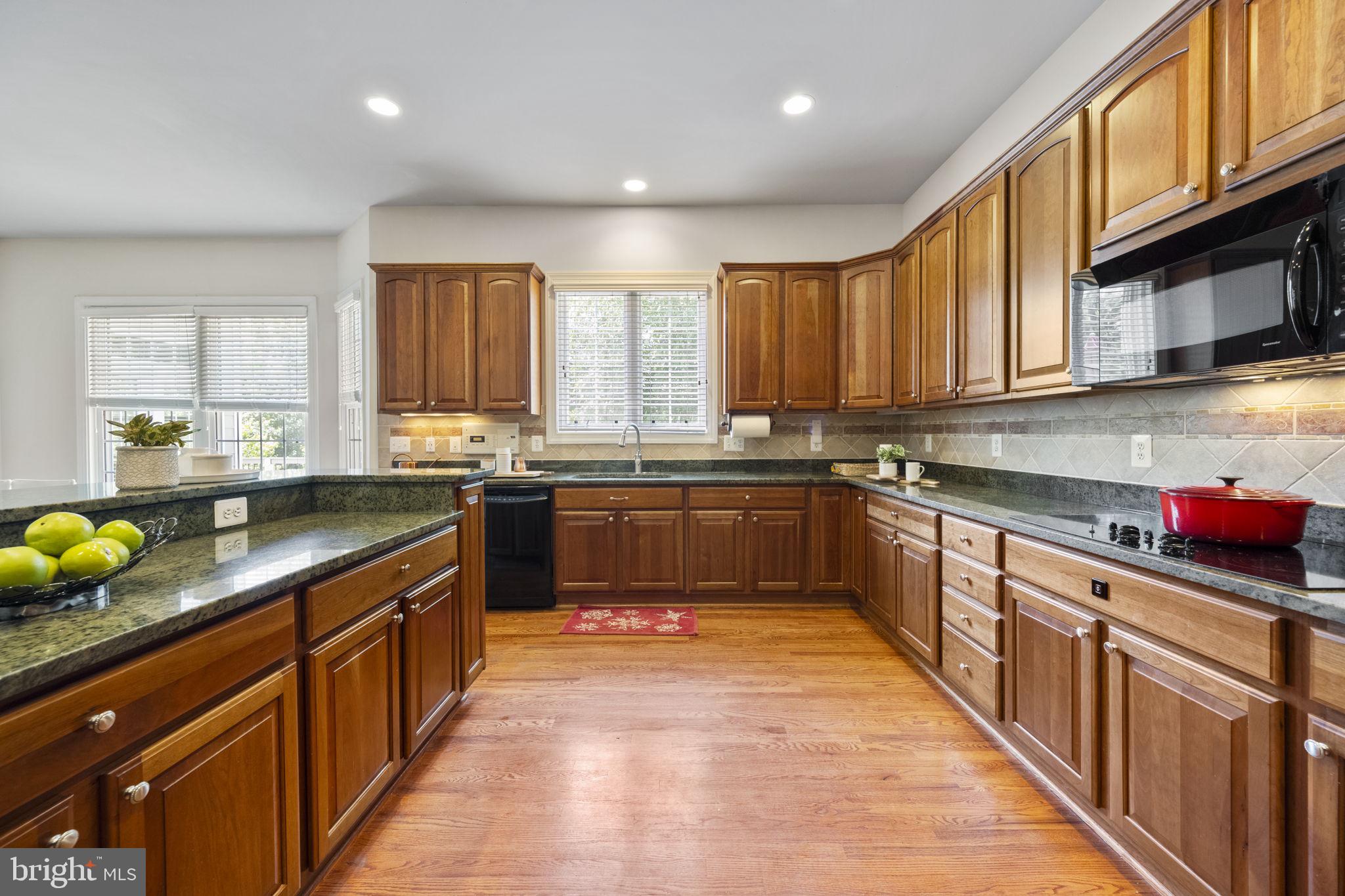 HEATHER KNOLLS - Residential