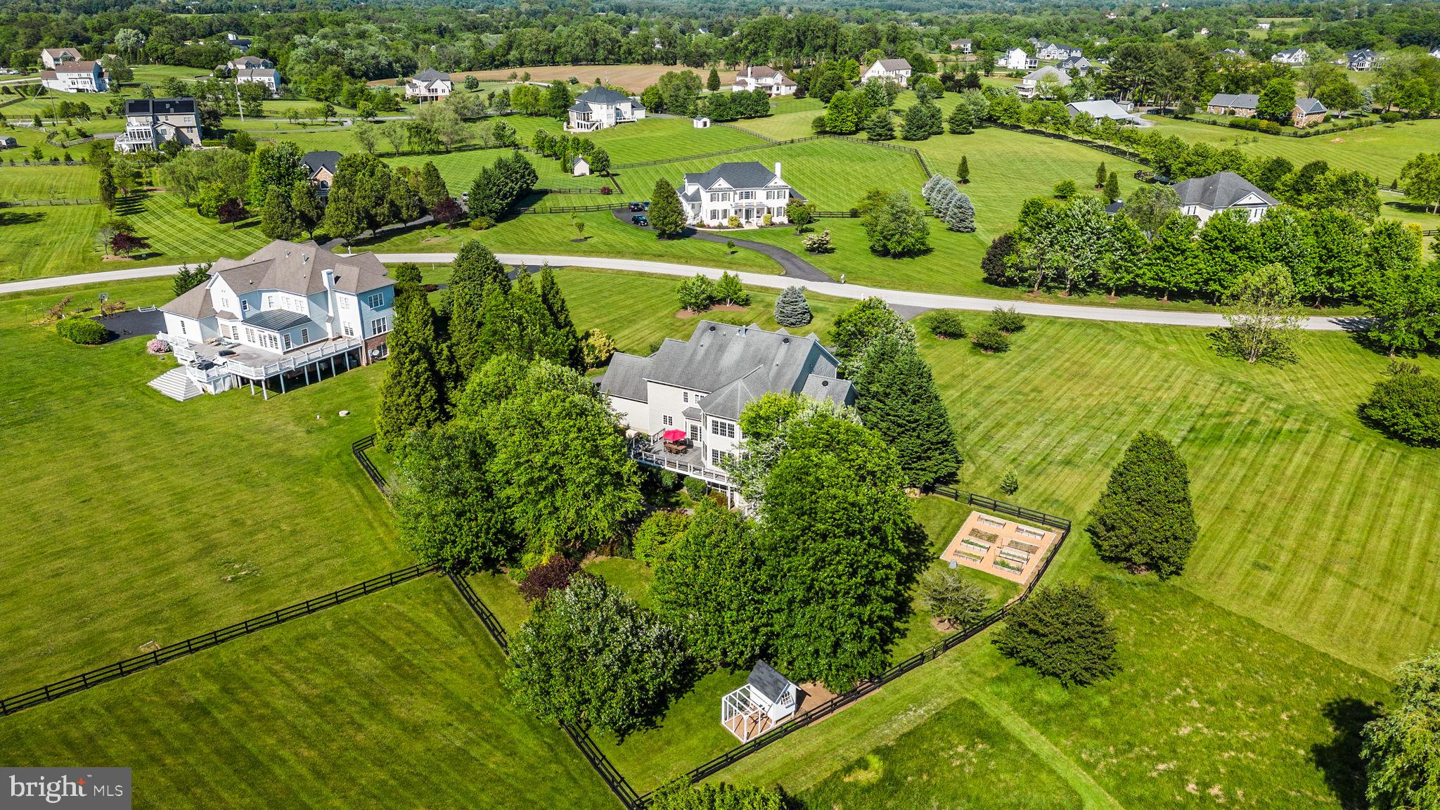 HEATHER KNOLLS - Residential