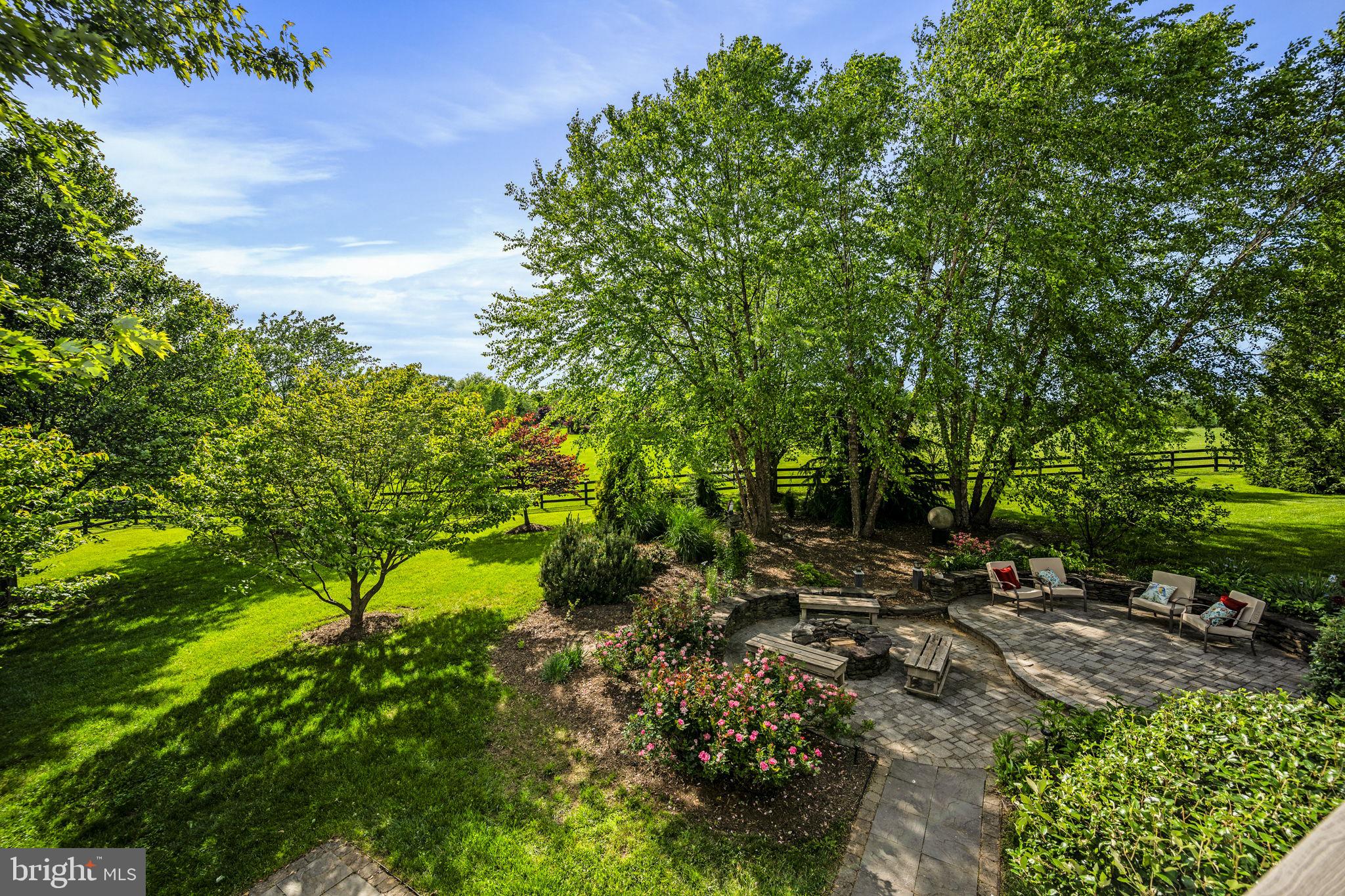 HEATHER KNOLLS - Residential