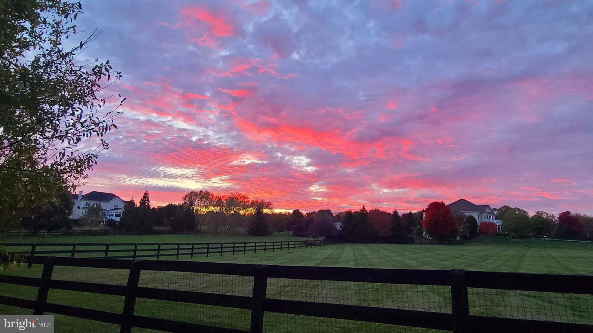 HEATHER KNOLLS - Residential