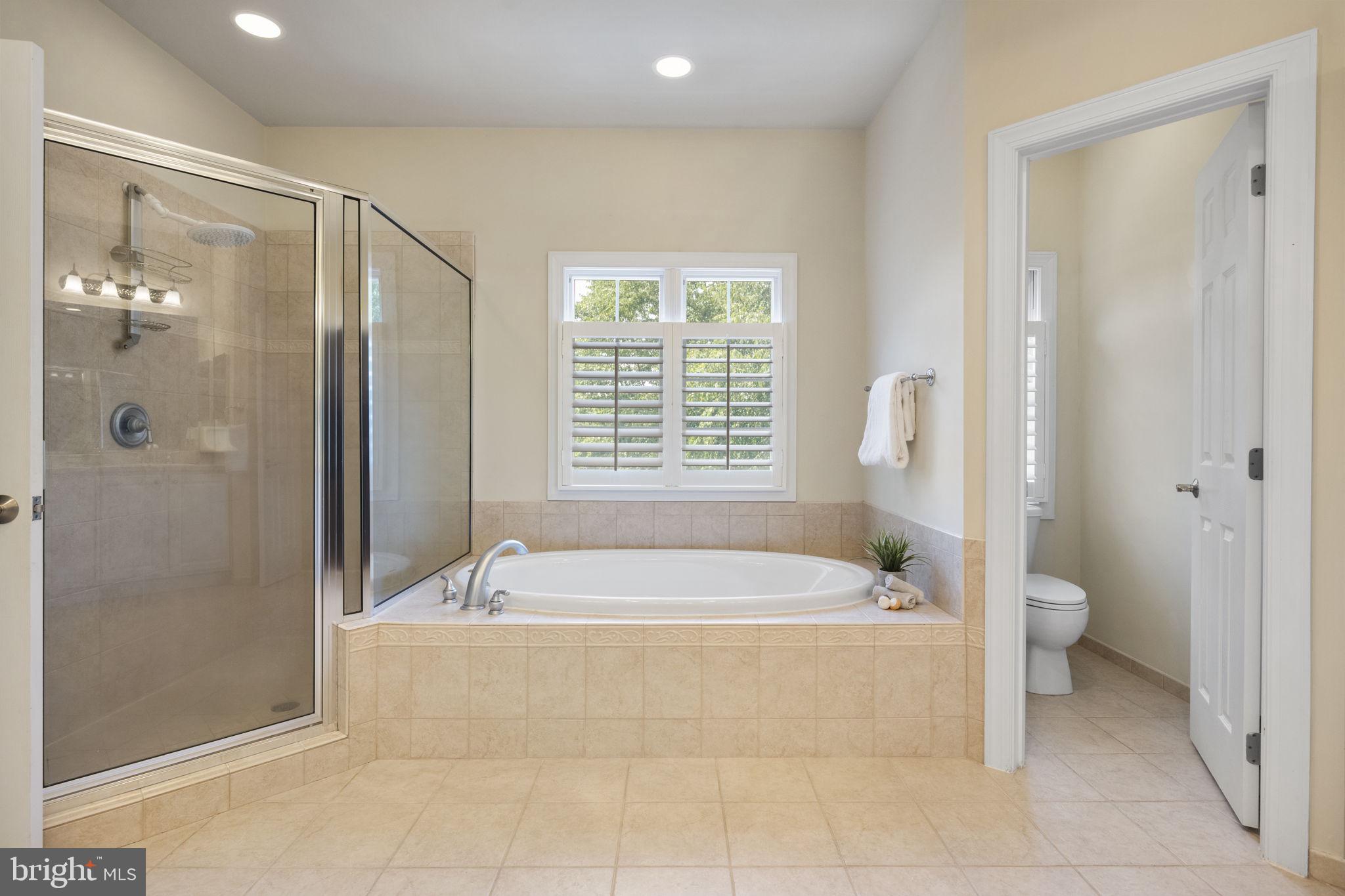 HEATHER KNOLLS - Residential