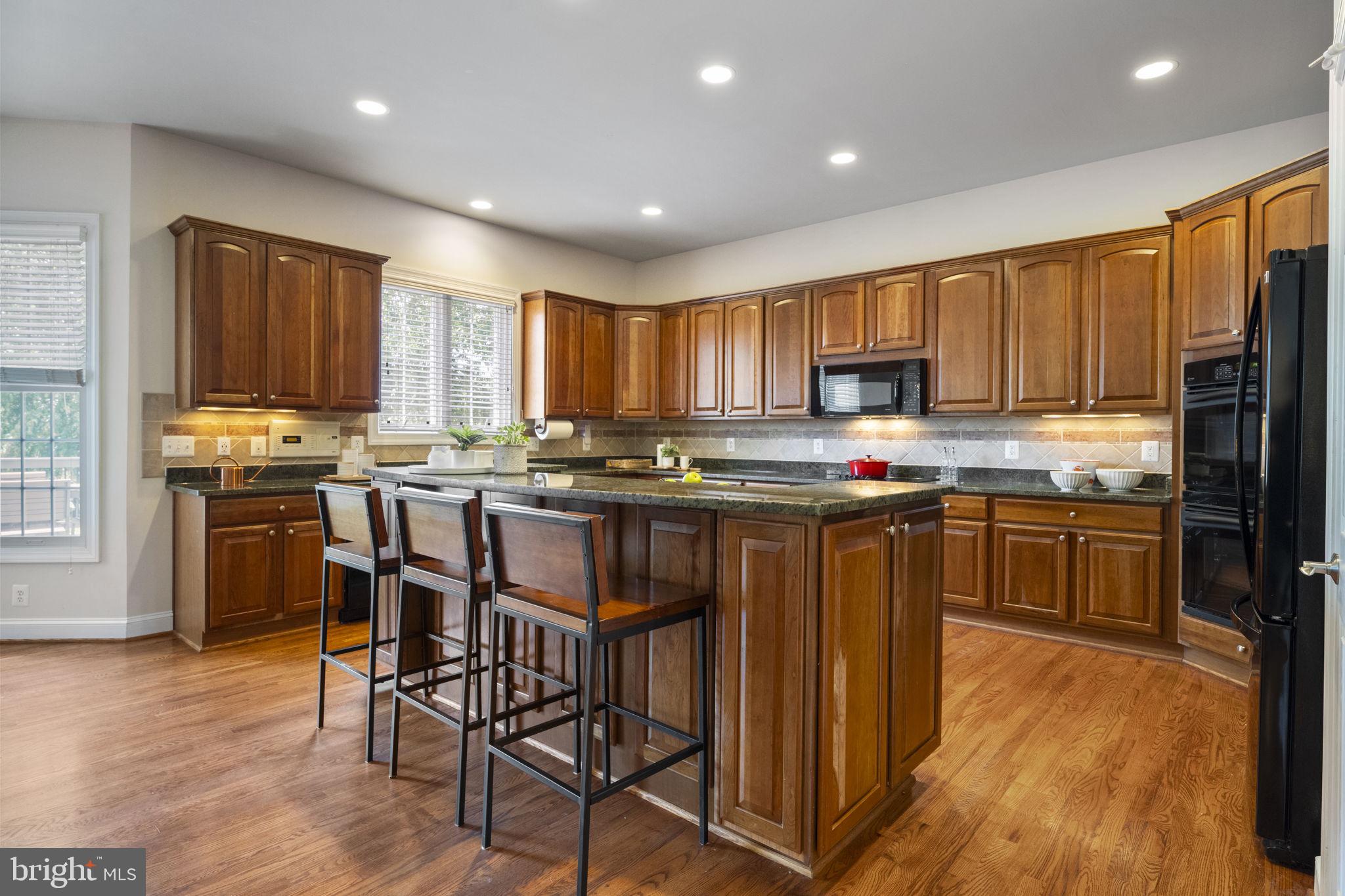 HEATHER KNOLLS - Residential