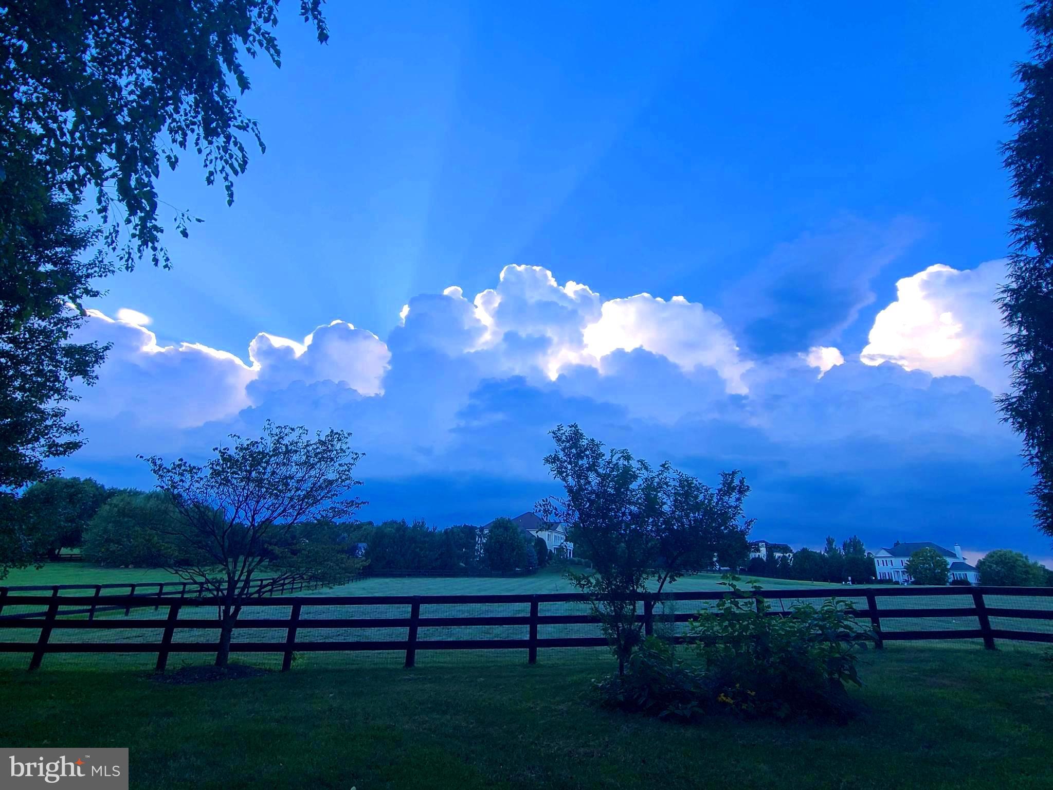 HEATHER KNOLLS - Residential