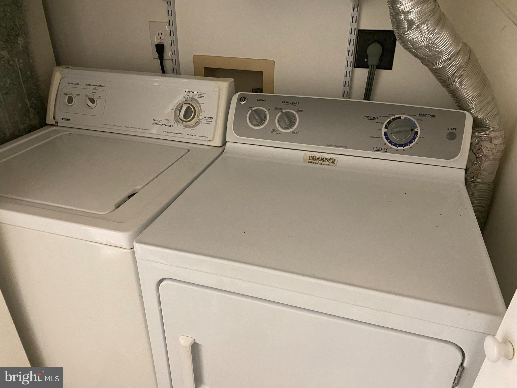 LANCASTER - Residential Lease