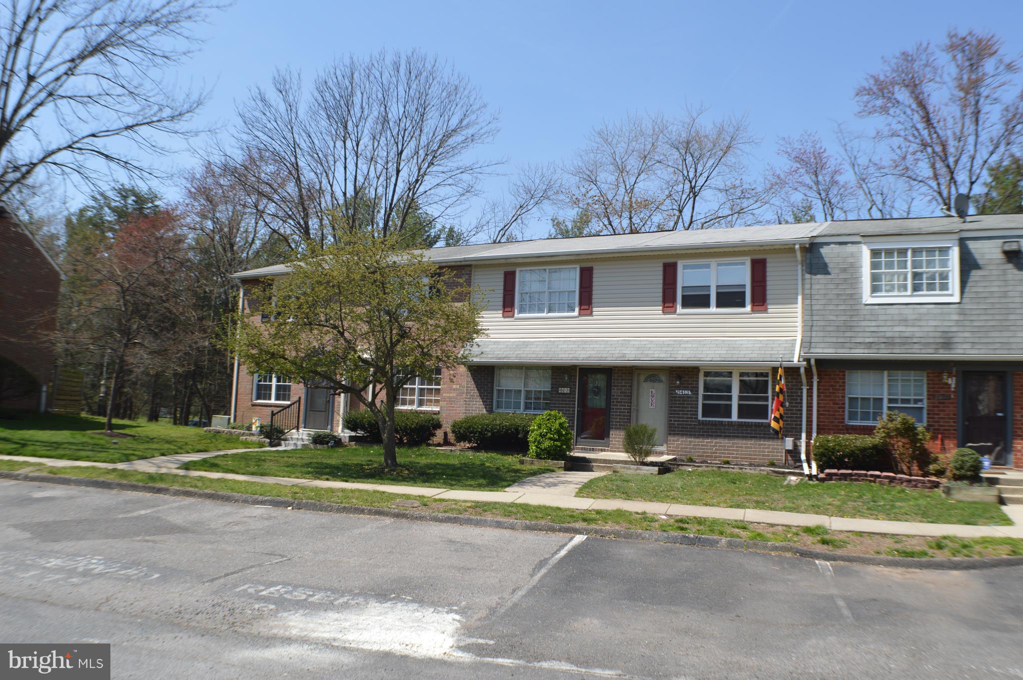 SUSSEX SQUARE CONDO - Residential Lease