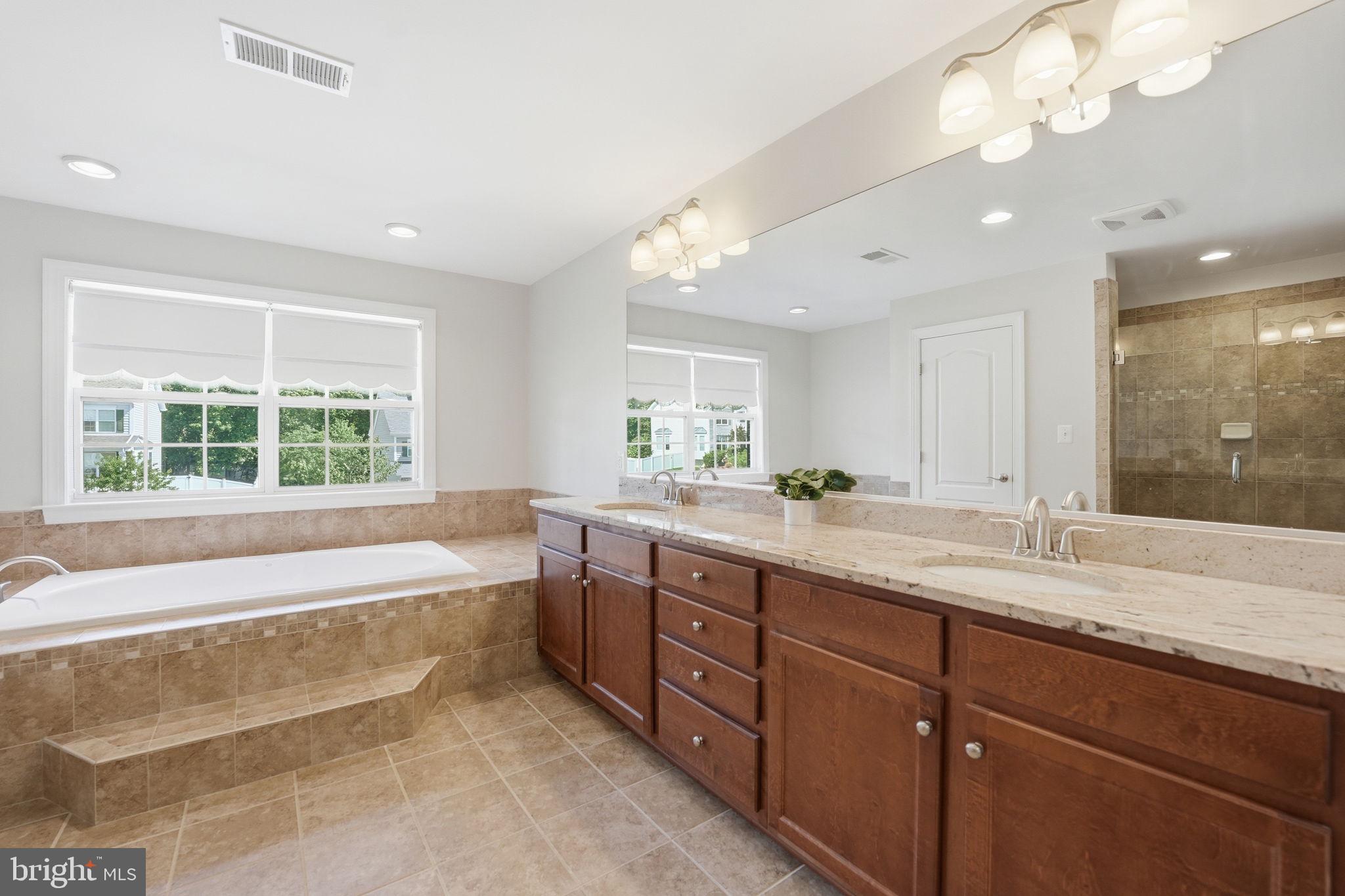 RIDGEFIELD ESTATES - Residential