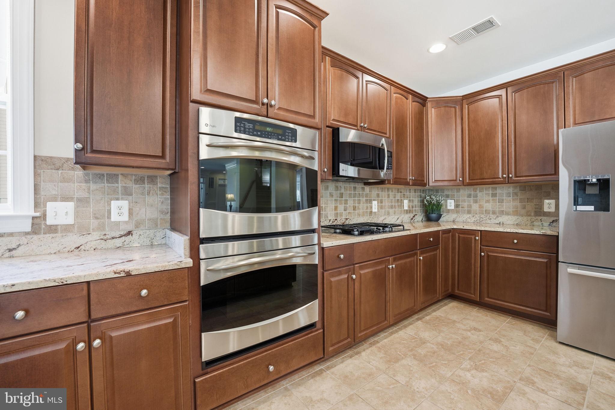 RIDGEFIELD ESTATES - Residential