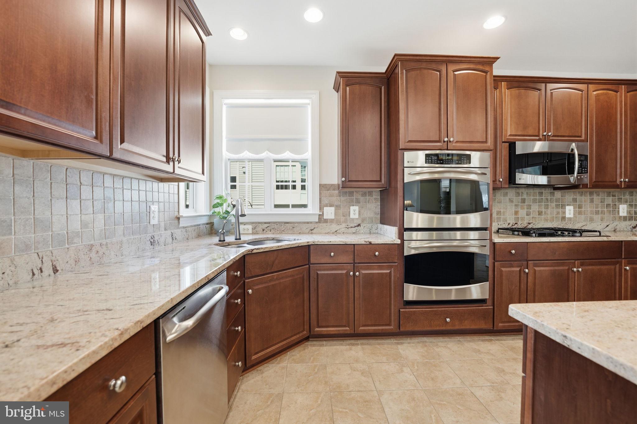 RIDGEFIELD ESTATES - Residential