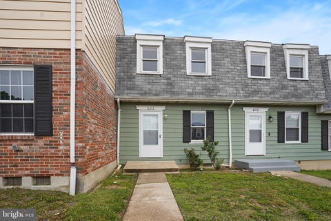 Condo For Sale - 8212 Tomlinson Court<br/> SEVERN, MD 21144