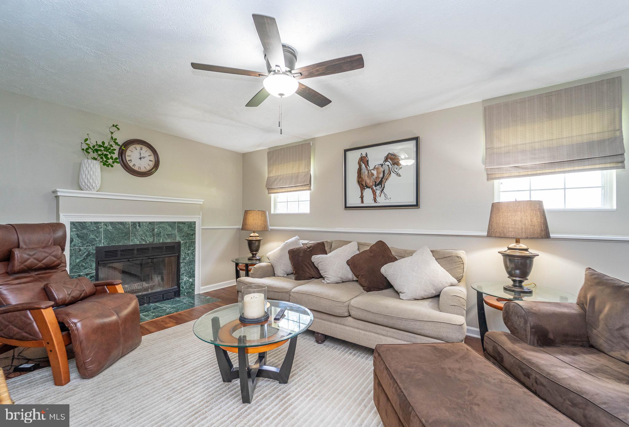 SHANNON SQUARE - Residential