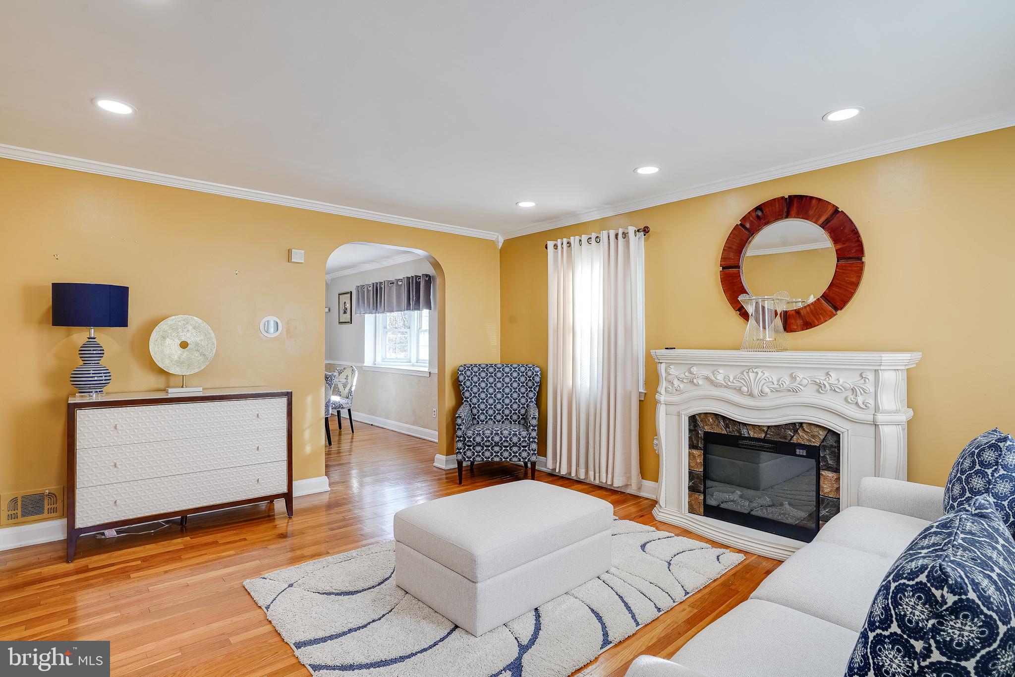 LAKE WALKER - Residential