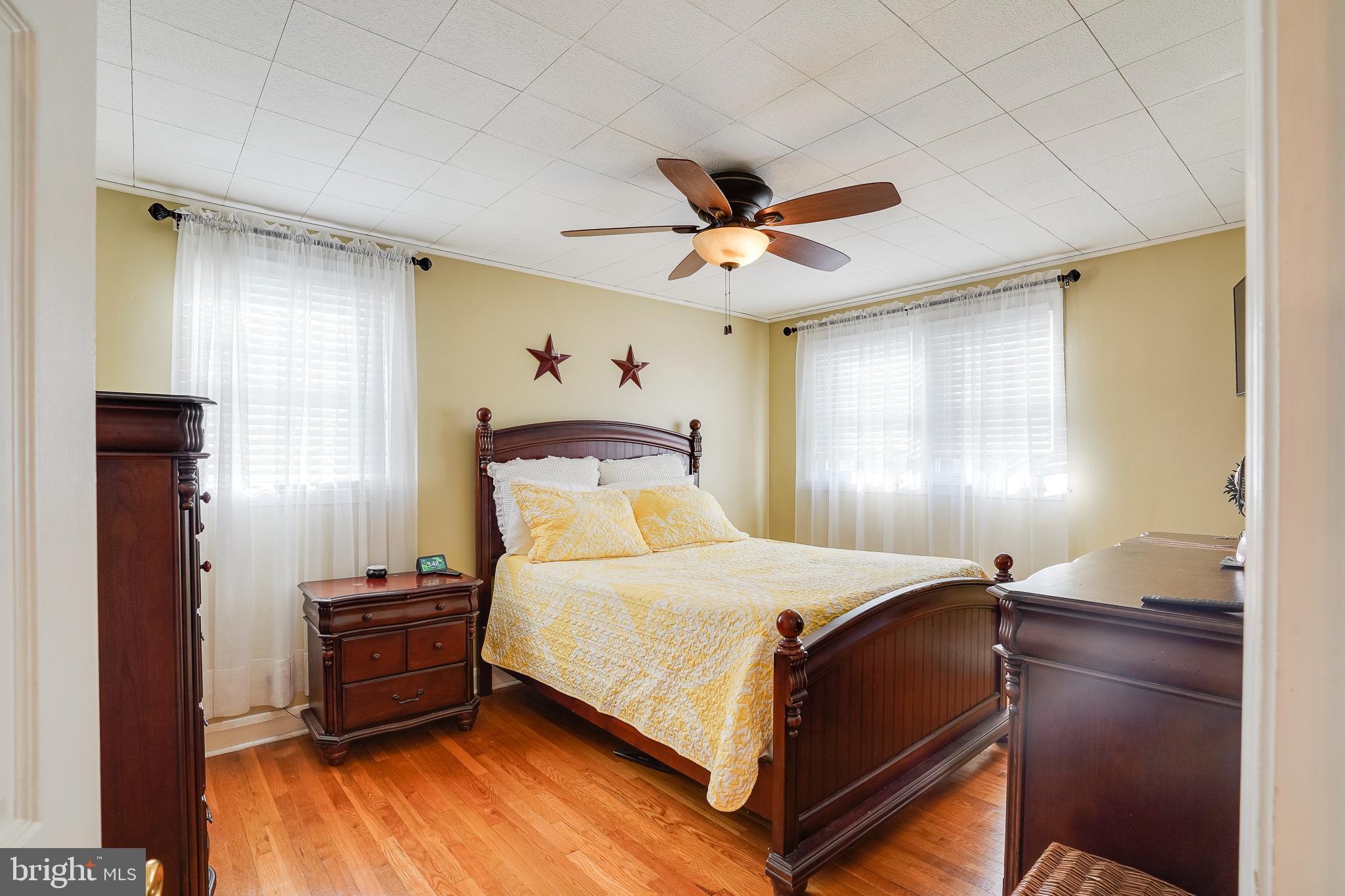 LAKE WALKER - Residential