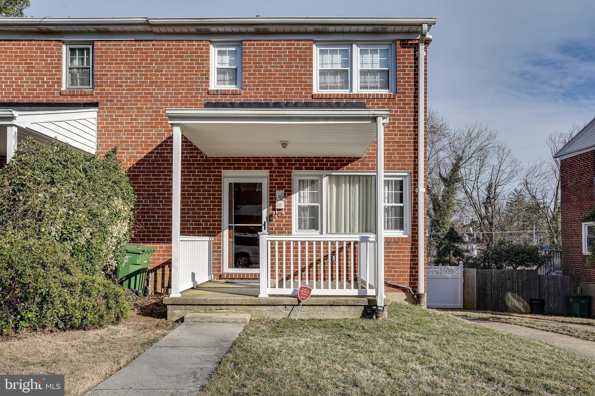 LAKE WALKER - Residential