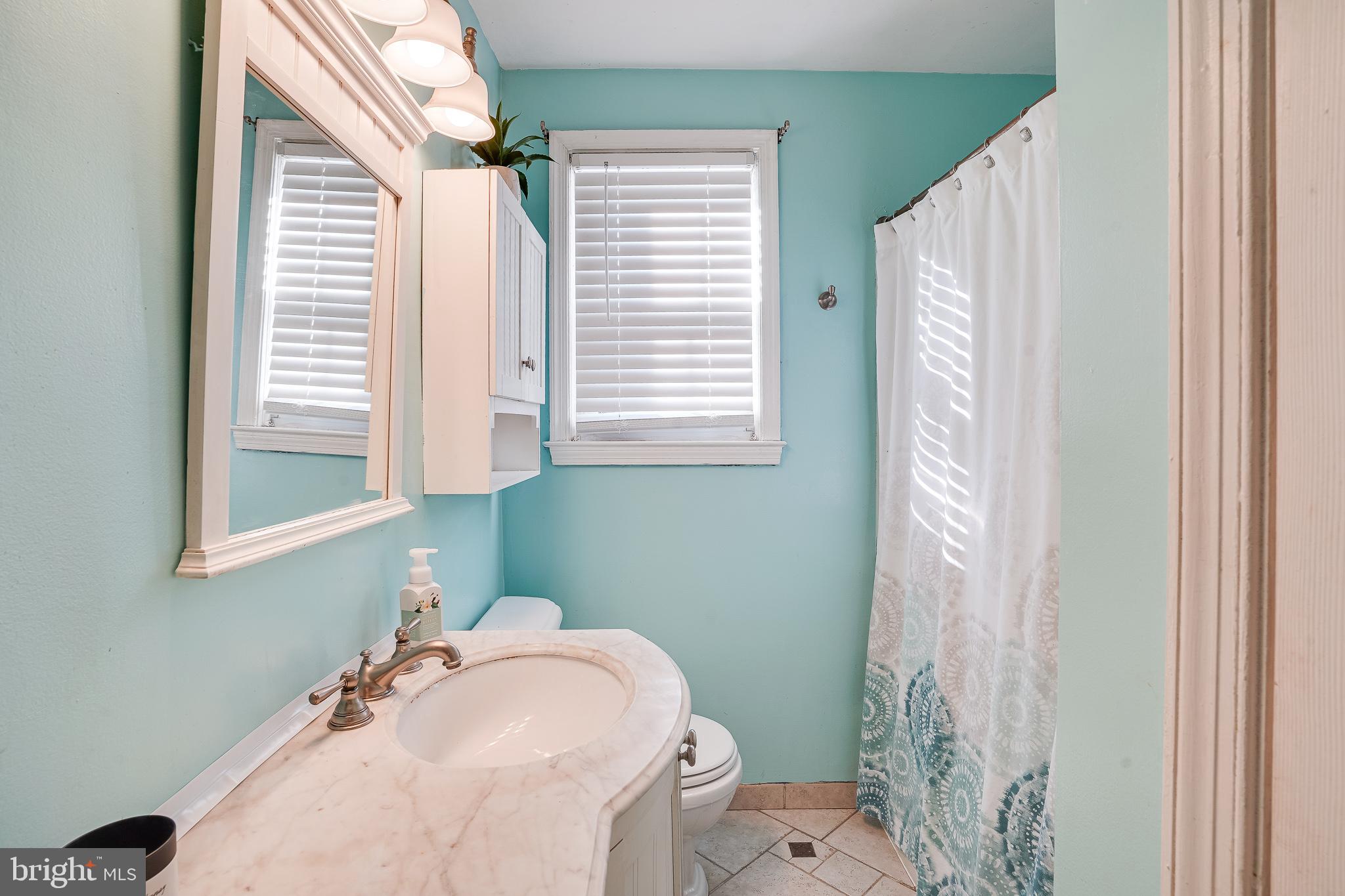 LAKE WALKER - Residential