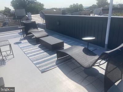 QUEEN VILLAGE - Residential Income