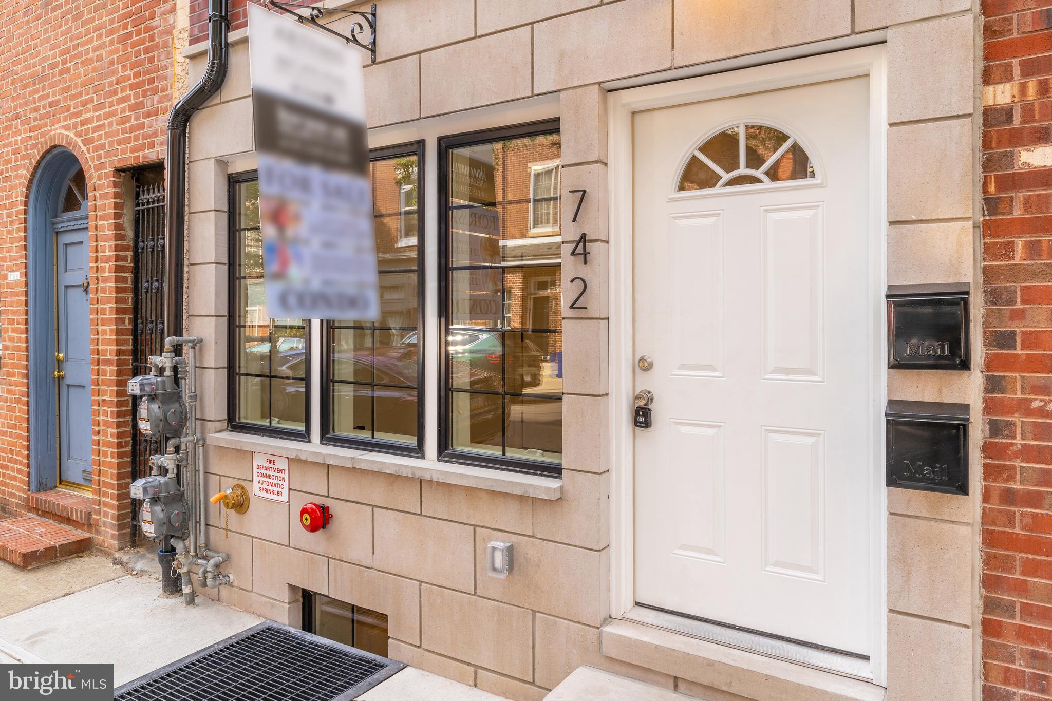 QUEEN VILLAGE - Residential Income