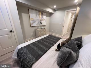 QUEEN VILLAGE - Residential Income