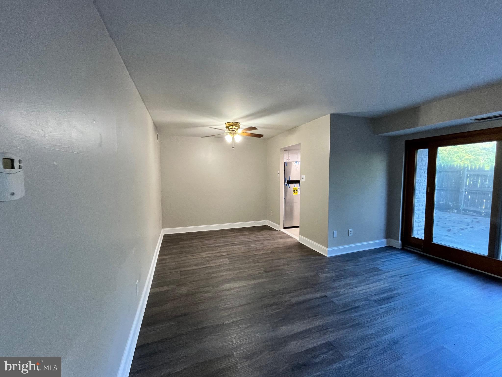 BENTLEY SQUARE - Residential