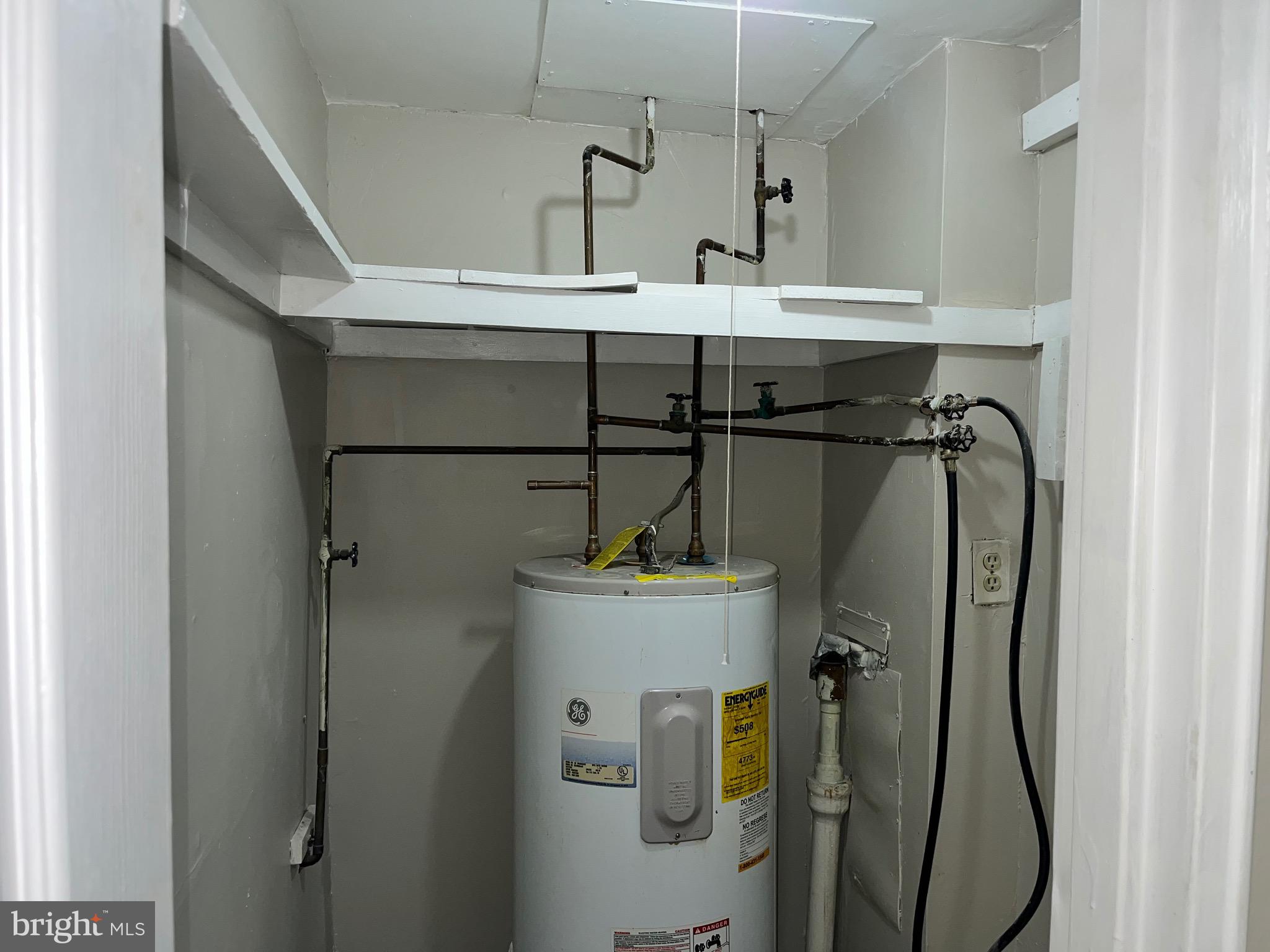 BENTLEY SQUARE - Residential