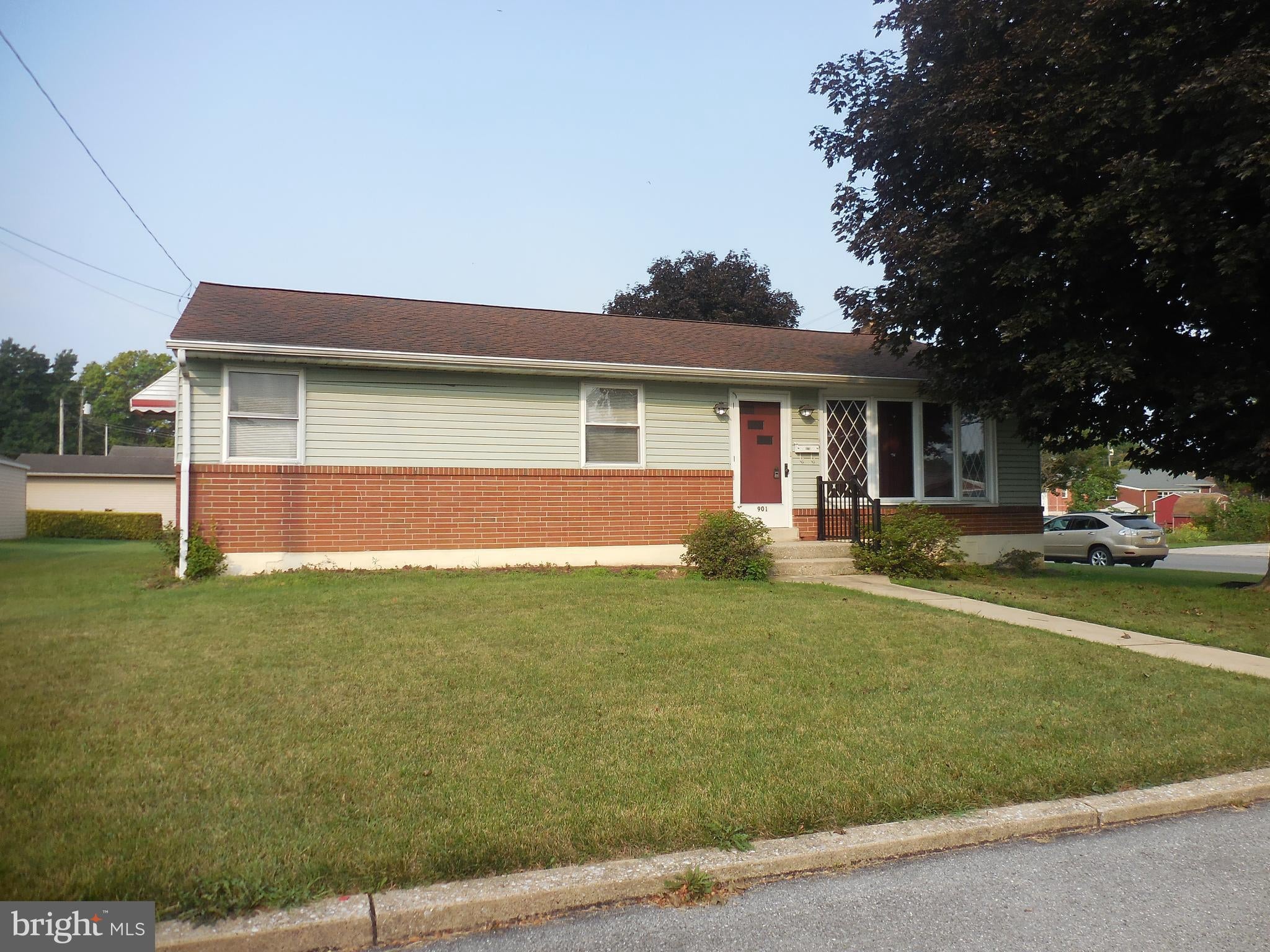 901 S 4TH AVENUE