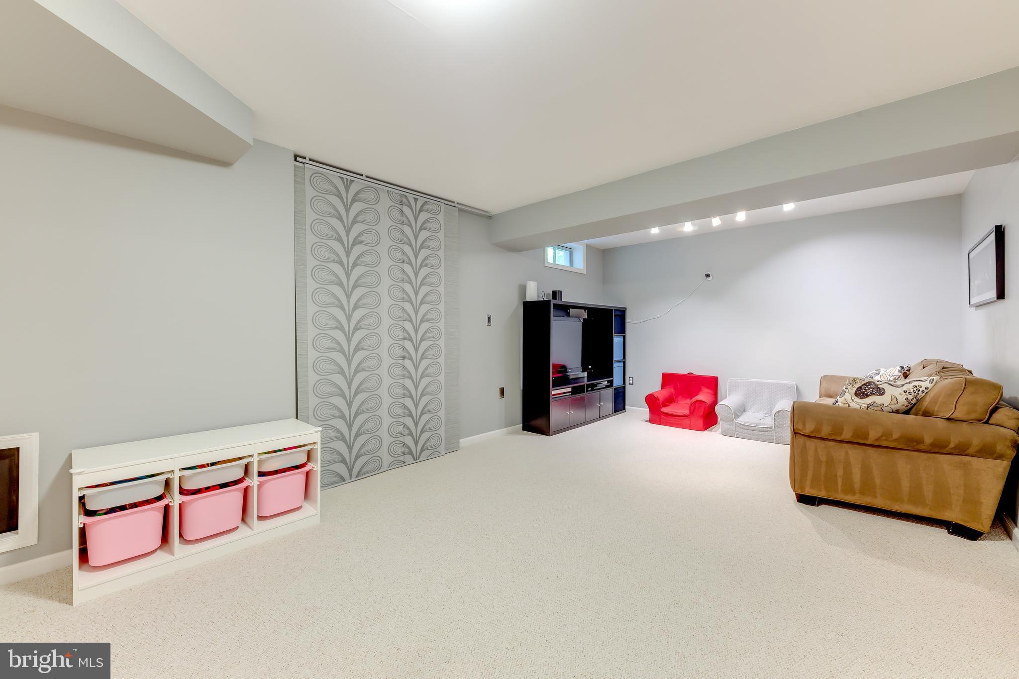 CENTRE RIDGE - Residential