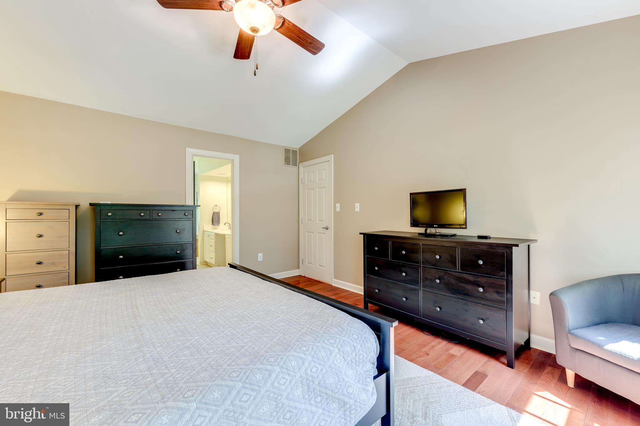 CENTRE RIDGE - Residential