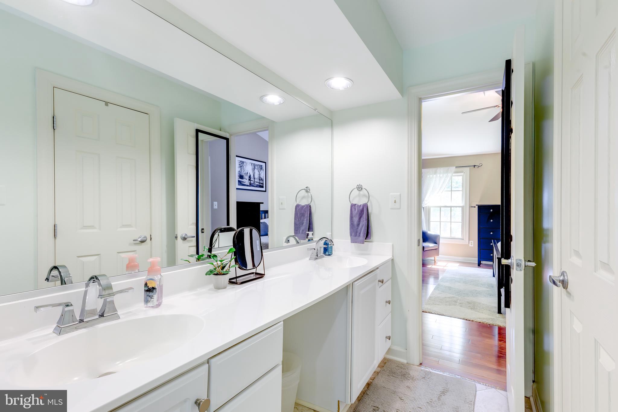 CENTRE RIDGE - Residential