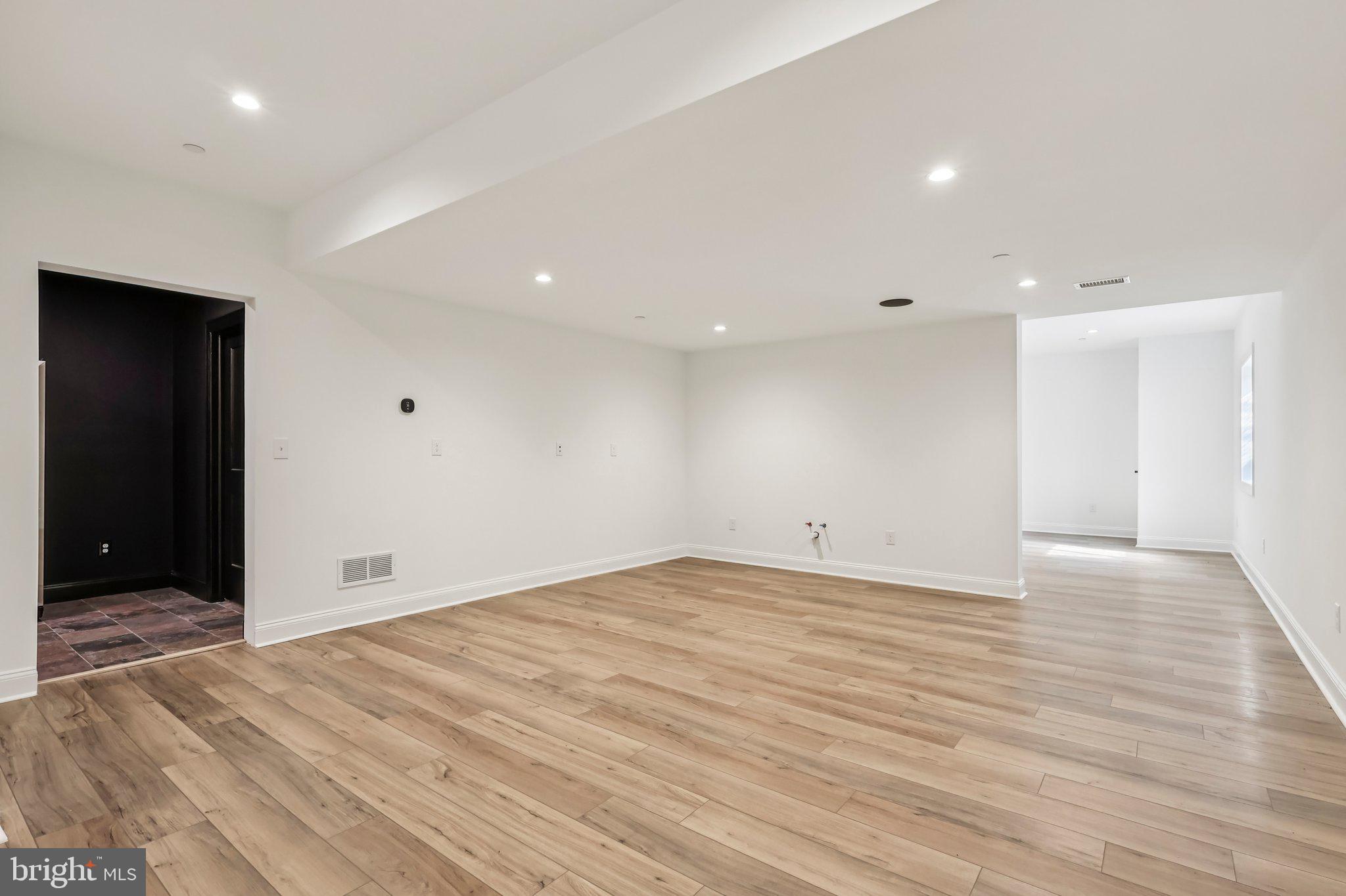 IRONSTONE AT BLUE BELL - Residential